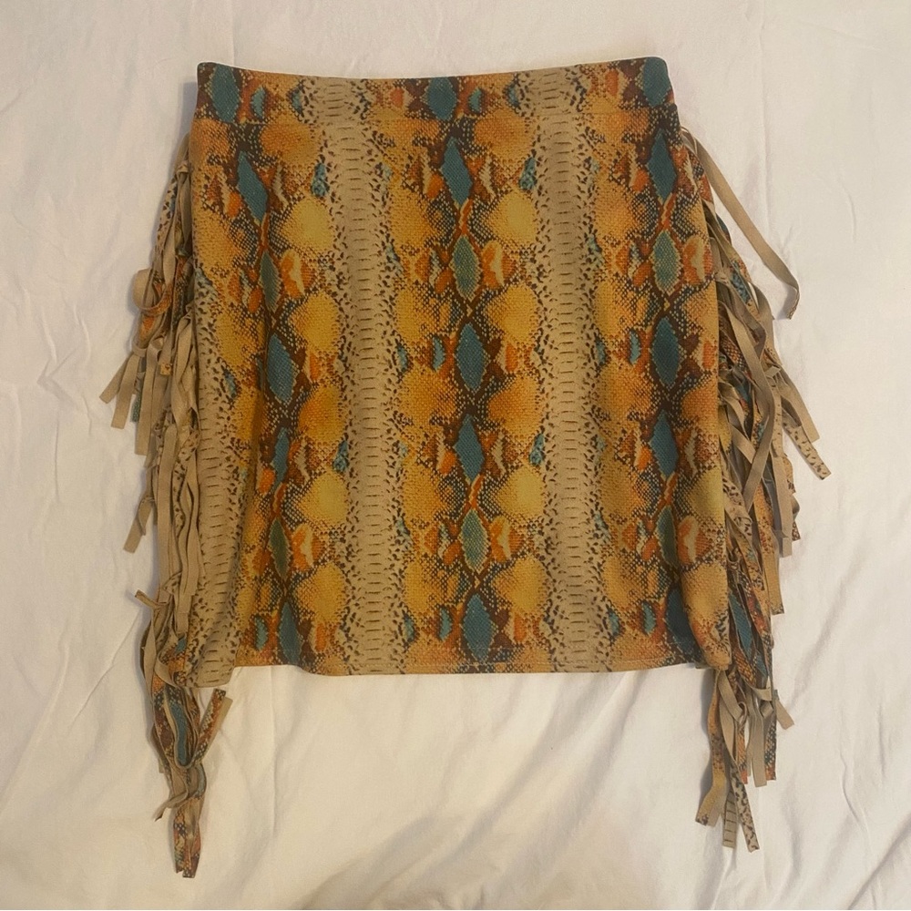 Fashion Express Fringe Multi Color Mini Skirt
Small Snake Skin native style